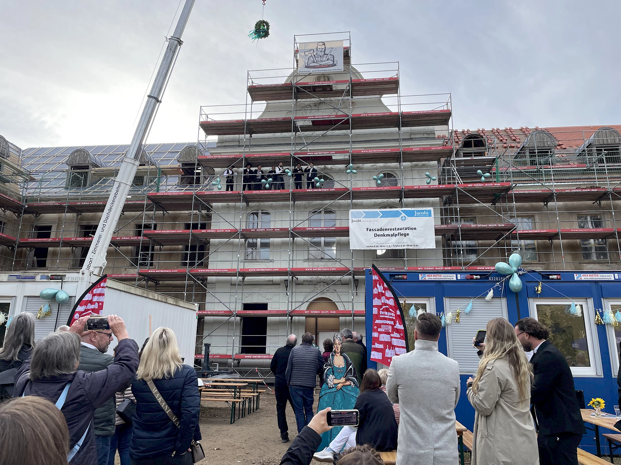 Richtfest am Schloss F&uuml;rstenberg in der Presse