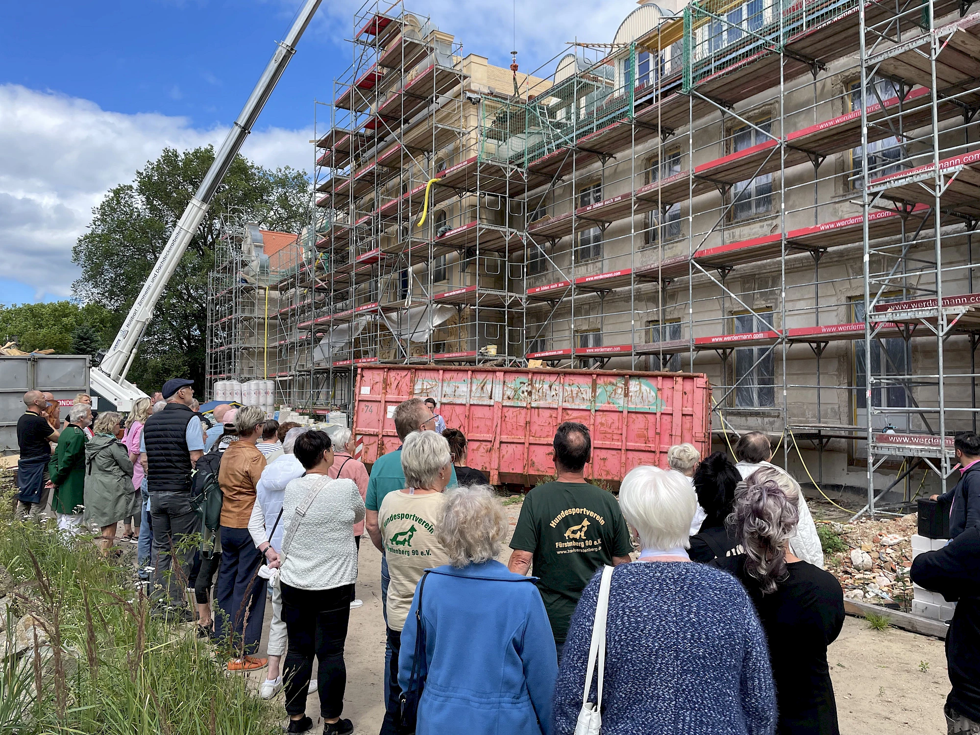 Wasserfest & Vermietungsstart am Schloss F&uuml;rstenberg